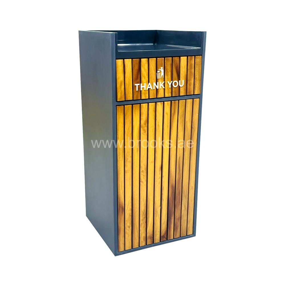 Brooks Food Court Bin 